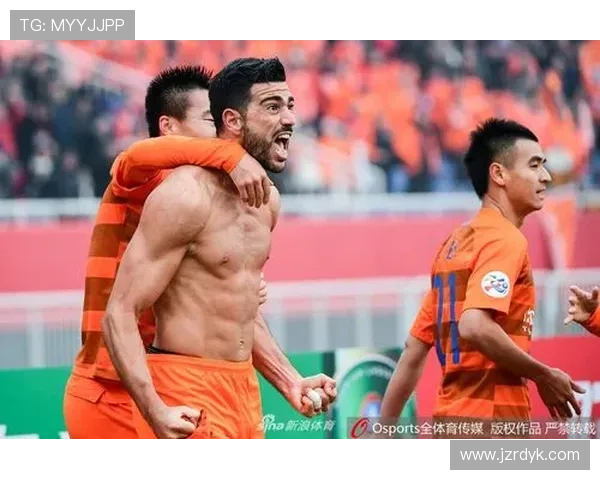 法比尼奥在绿茵场上的领导力持续提升，影响球队战术和表现值得关注