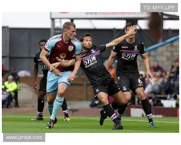 布莱克本青年才俊本赛季表现稳健,持续提升备受期待 布莱克本青年才俊本赛季表现稳健,持续提升备受期待