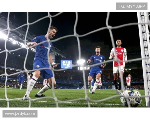 阿贾克斯防线近期表现稳健，防守稳定性持续提升